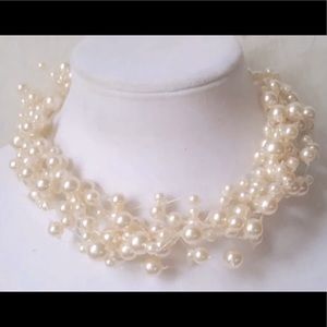 Vintage Anne Klein floating pear necklace euc